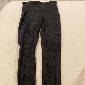 Ribbed Spanx leggings